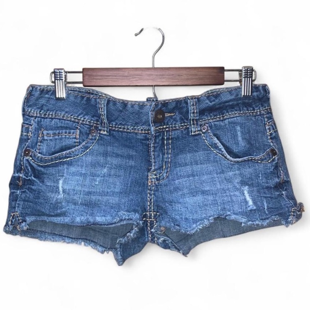 Amethyst low rise blue jean shorts vintage y2k women’s size 9